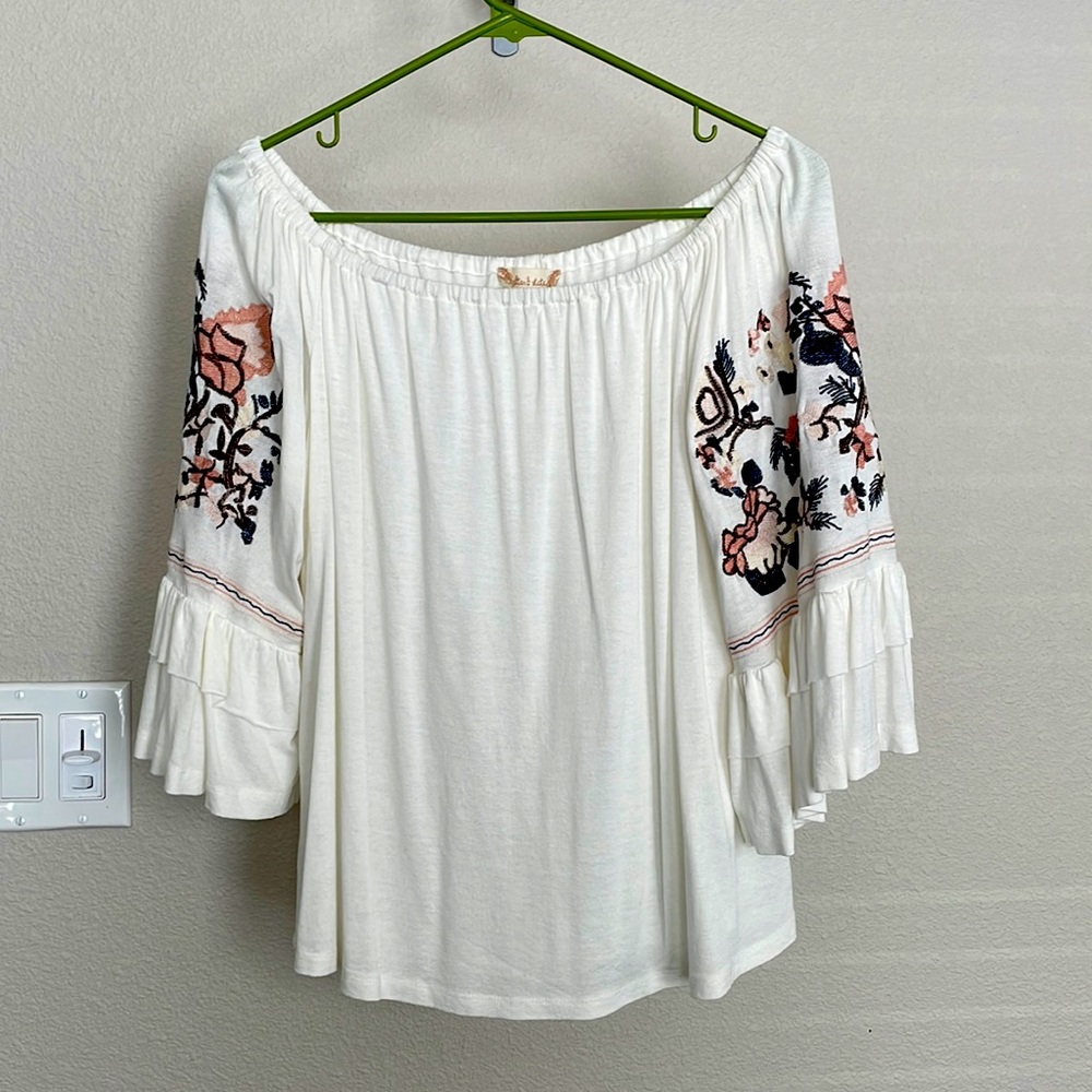 Floral Sleeve Top